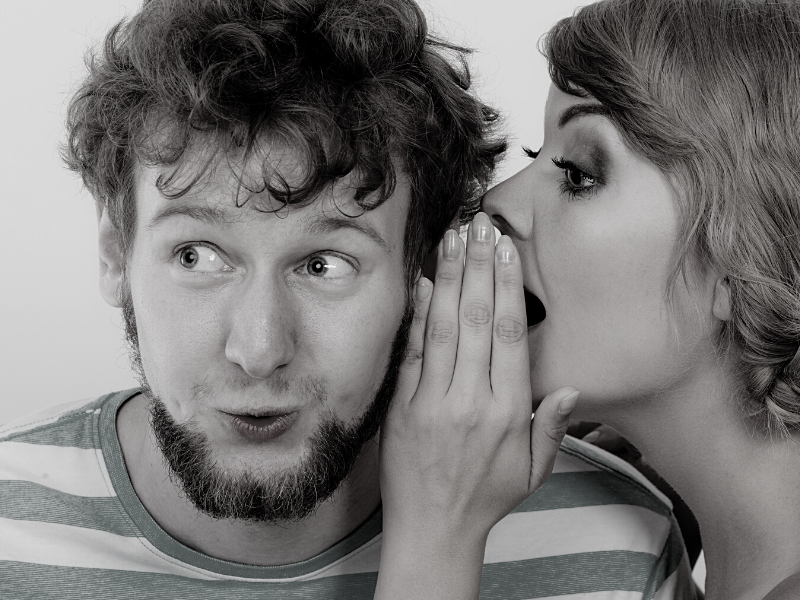 Fofocar edifica? 5 pontos positivos da fofoca no relacionamento